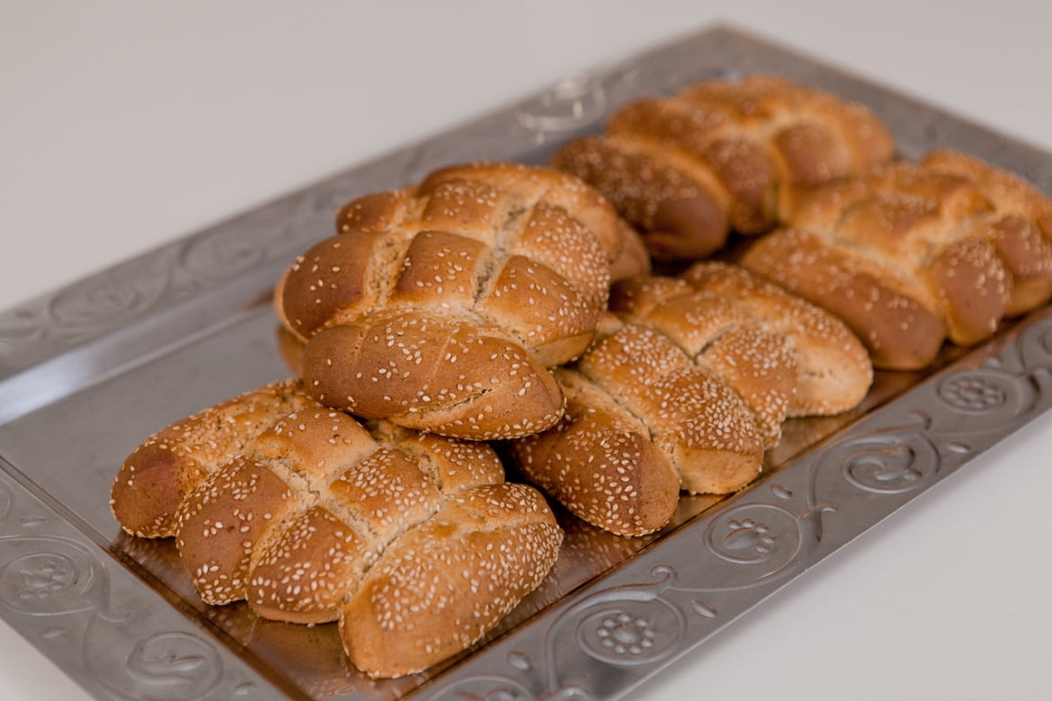 «Karpasitika Koulouri» Easter bread