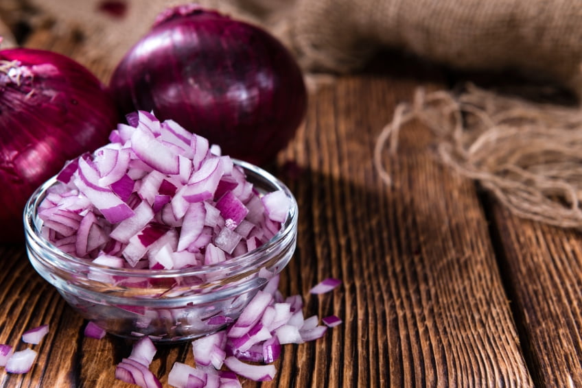 Onion salad with honey