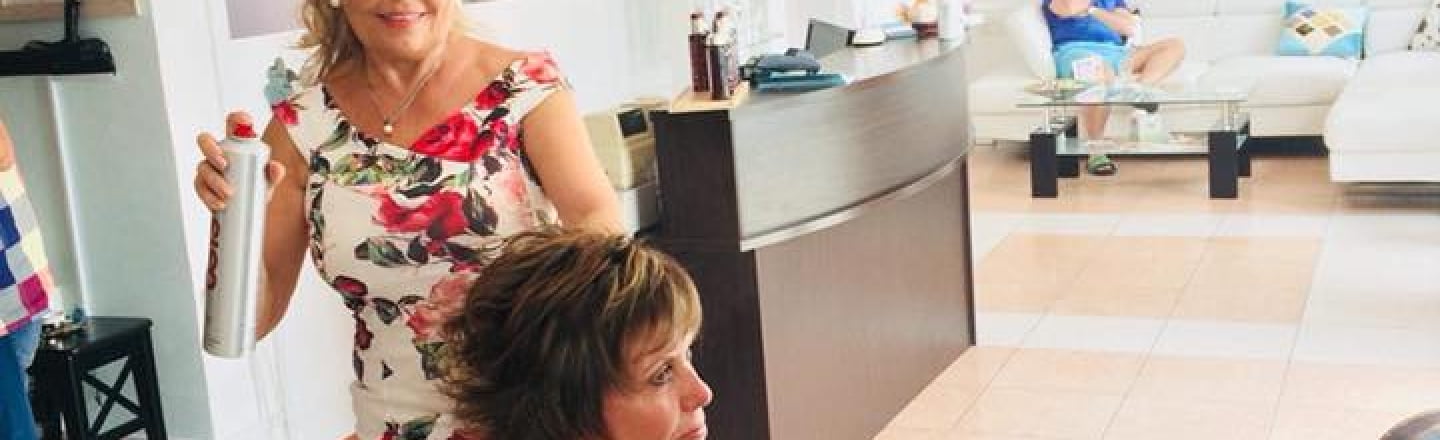 Helen Charles Salon — London, салон Helen Charles в Пафосе
