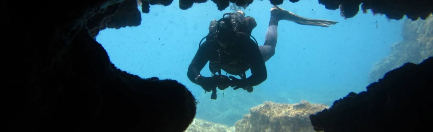 Q Divers Diving Centre &amp; Retail Shop, дайвинг-центр Q Divers и магазин оборудования для дайвинга в Айя-Напе