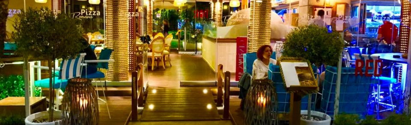 Ресторан Red Cafe — Pizza Romana в Лимассоле