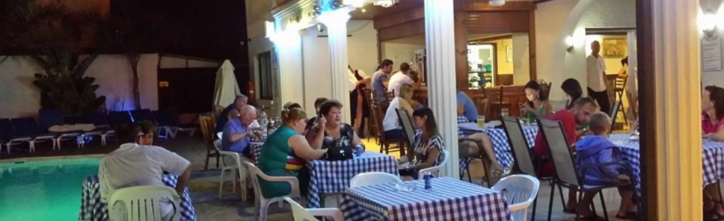 Ресторан в отеле Tsialis Hotel Apartments в Ларнаке