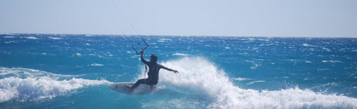 Школа кайтинга Kiteboarding Cyprus в Лимассоле