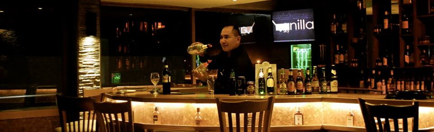 Vanilla Sky Cocktail Lounge, ресторан и лаундж-бар Vanilla Sky в Ларнаке