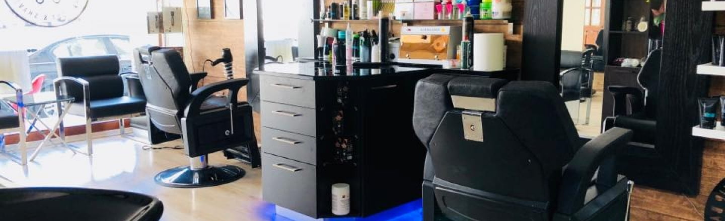 VIP Barber Men`s Hair Salon, барбершоп VIP Barber в Никосии
