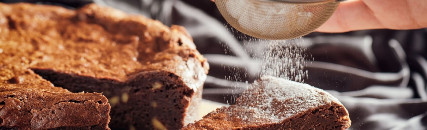 Carob Cakes with Walnuts